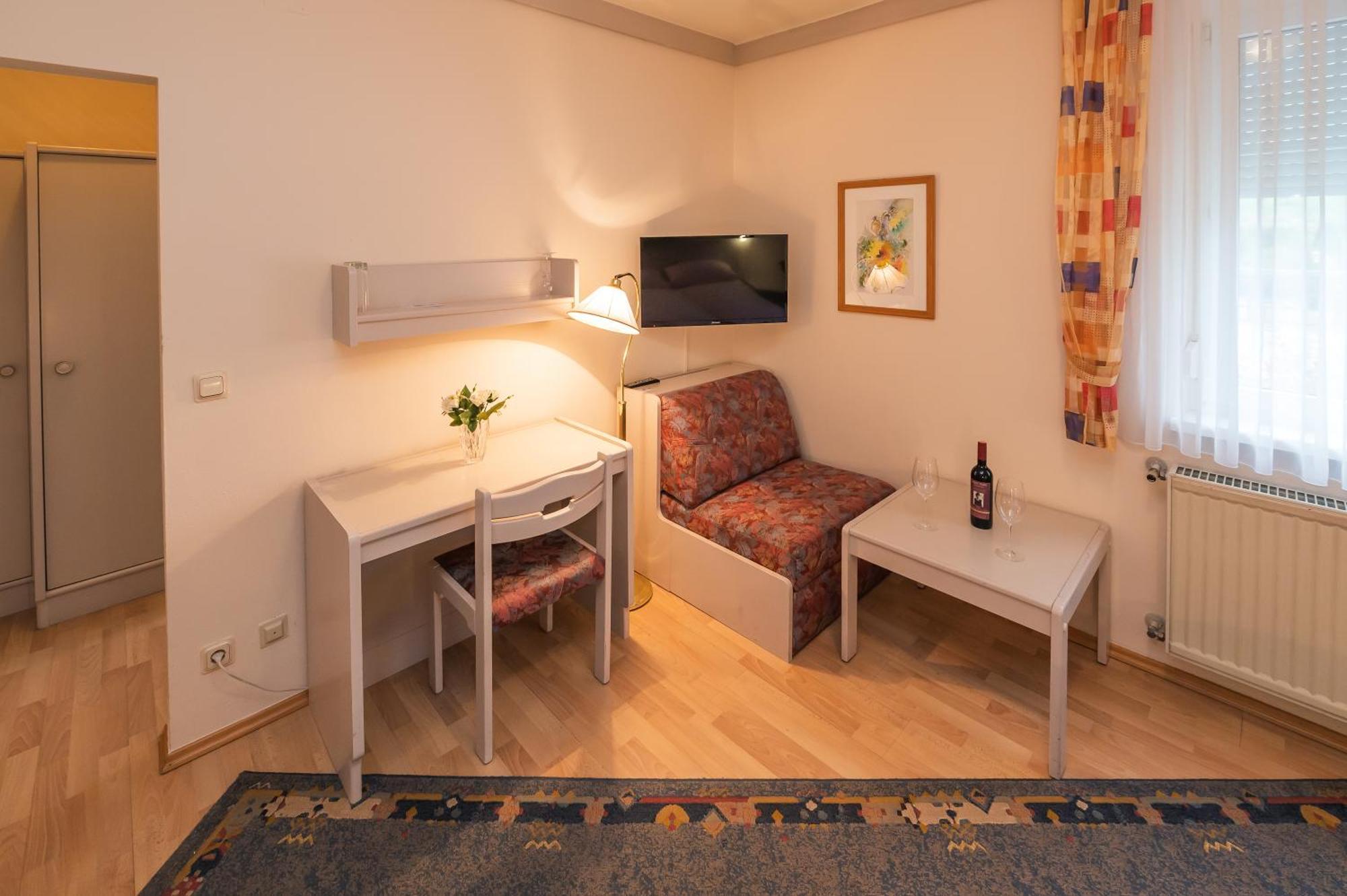 Ferien Beim Treiber Hotel Бад Татцмансдорф Стая снимка