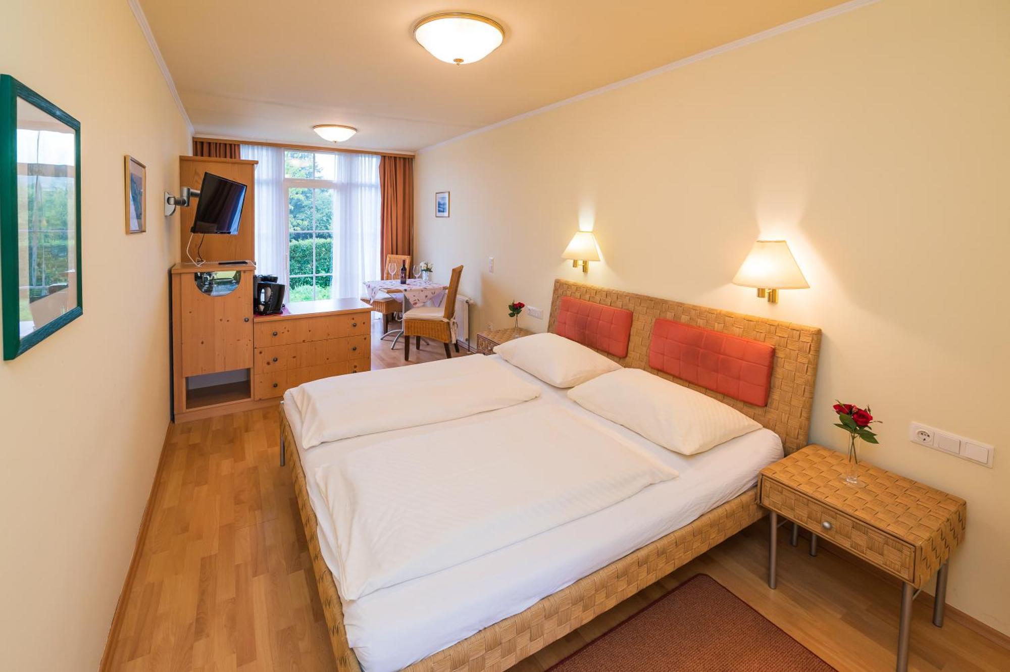 Ferien Beim Treiber Hotel Бад Татцмансдорф Стая снимка